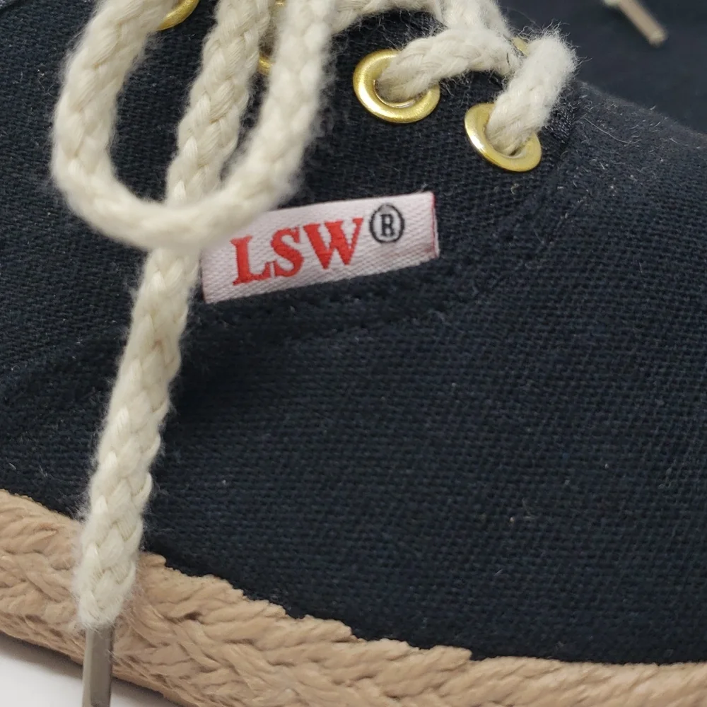 LSW lace up